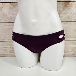 💘 Becca Full Coverage Hipster Bikini Bottoms Plum Purple Medium